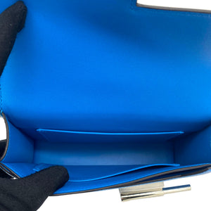 Chevre Mini Verrou Chaine Bag Blue