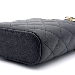 Caviar Quilted Small Vertical Coco Beauty Vanity Case With Chain Black