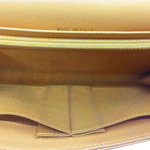 Boy Wallet On Chain