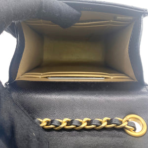 Lambskin Quilted Vertical Pearl Crush Flap with Chain Black
