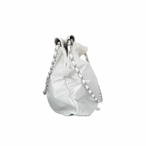 Chanel 22 Bag in White Calfskin Leather with Palladium Hardware (Contact to Enquire)