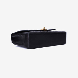 Chanel Classic Flap Medium Vintage in Black Lambskin Leather with Gold Hardware