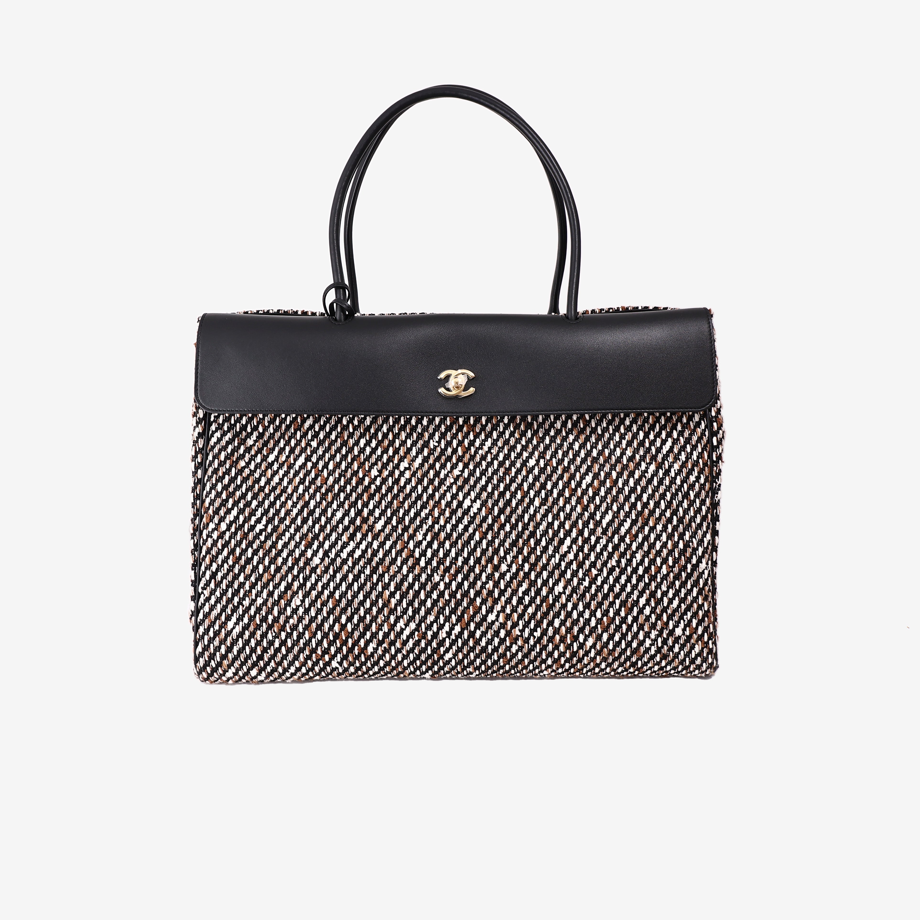 Chanel 26S Matthieu Blazy Large Shopping Bag in Black and Ecru Tweed (Contact to Enquire)