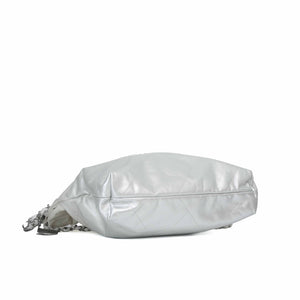 Chanel 22 Bag in White Calfskin Leather with Palladium Hardware (Contact to Enquire)
