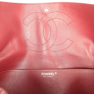 Chanel Maxi 