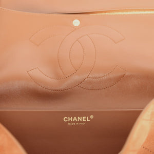 Chanel Maxi 
