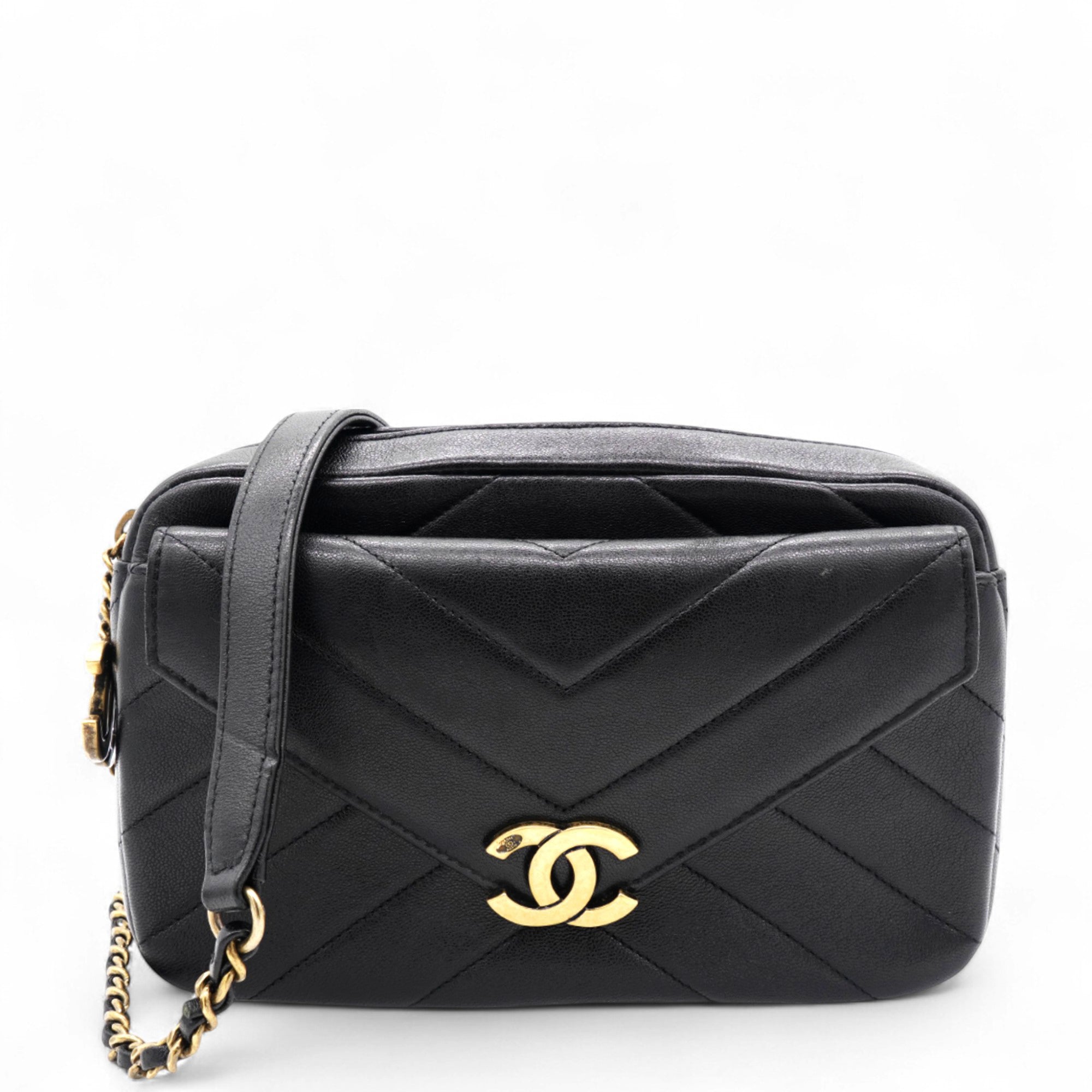Lambskin Chevron Quilted Coco Envelope Flap Camera Case Black
