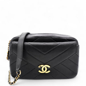 Lambskin Chevron Quilted Coco Envelope Flap Camera Case Black