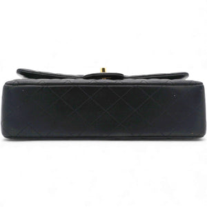 Lambskin Quilted Medium Classic Flap Black