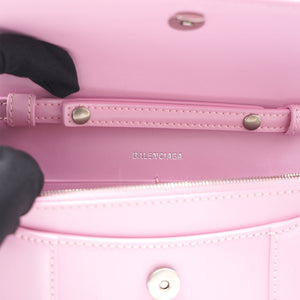 Hourglass leather Wallet on Chain Pink