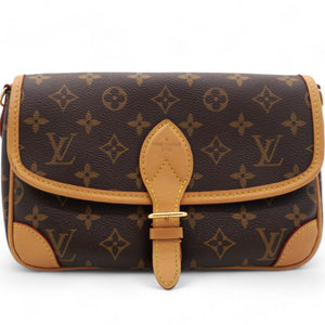 Monogram Diane Black