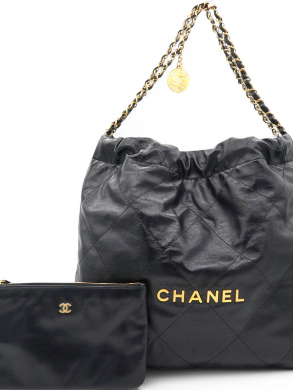 Shiny Quilted Medium Chanel 22 Black