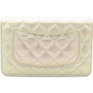 Iridescent Quilted Wallet On Chain WOC