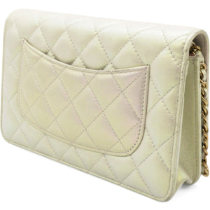 Iridescent Quilted Wallet On Chain WOC