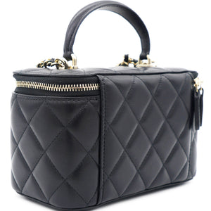 Lambskin Quilted Small Top Handle Vanity Case With Chain Black