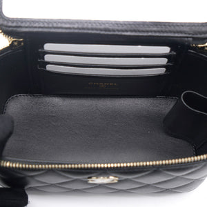 Lambskin Quilted Small Top Handle Vanity Case With Chain Black