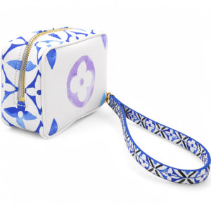 Monogram Giant By The Pool 2.0 Wapity Case Blue