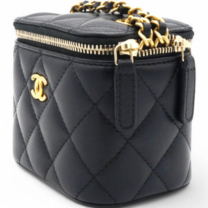 Lambskin Quilted Mini Pearl Crush Vanity Case With Chain Black