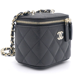 Caviar Quilted Small Vertical Coco Beauty Vanity Case With Chain Black