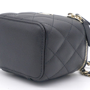 Caviar Quilted Small Vertical Coco Beauty Vanity Case With Chain Black
