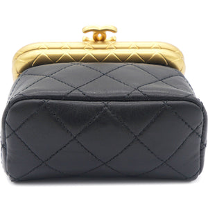 Kiss lock Clasp Bag Lambskin Black