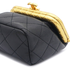 Kiss lock Clasp Bag Lambskin Black