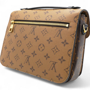 Reverse Monogram Pochette Metis