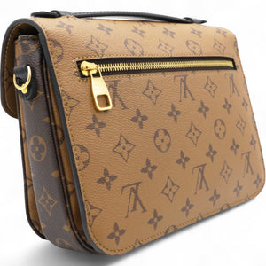 Reverse Monogram Pochette Metis