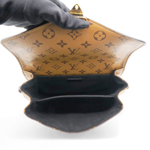 Reverse Monogram Pochette Metis
