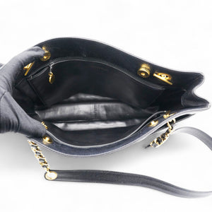 Vintage CC Logo Shoulder Bag