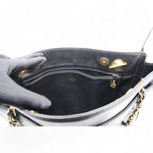 Vintage CC Logo Shoulder Bag