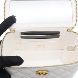 Caviar Quilted Heart Charm Small Vanity Case With Chain White