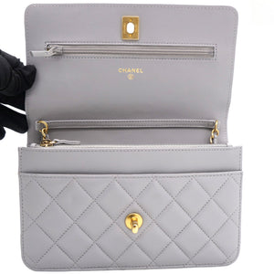 Lambskin Quilted CC Pearl Crush Wallet on Chain WOC Grey