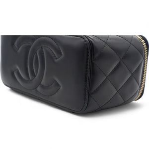 Lambskin Quilted Small Pearl Crush Vanity Case With Chain Black