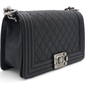 Caviar Quilted Medium Boy Flap Black
