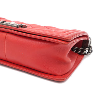 Quilted Medium Boy Bag Calfskin Red Ruthenium Hardware