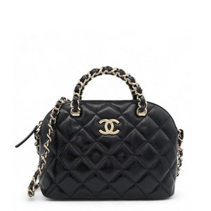 Shiny Lambskin Quilted Shiny Coco Clutch With Chain Black
