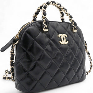 Shiny Lambskin Quilted Shiny Coco Clutch With Chain Black