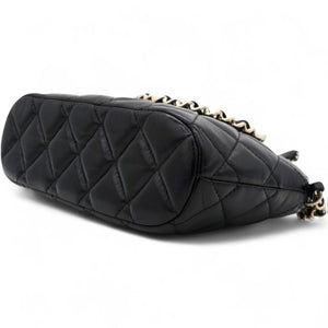 Shiny Lambskin Quilted Shiny Coco Clutch With Chain Black
