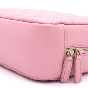 Caviar Quilted Medium Curvy Pouch Cosmetic Case Light Pink