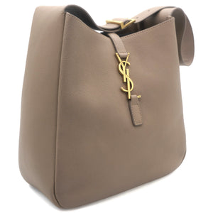 Le 5 A 7 Supple Small in Grained Leather Dusty Grey