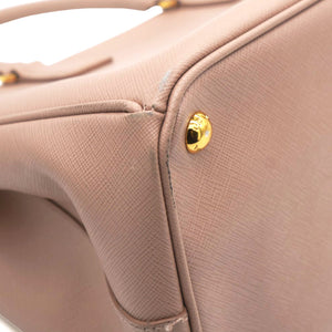 Saffiano Lux Medium Galleria Tote Cameo