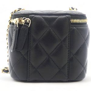 Lambskin Quilted Mini Pearl Crush Vanity Case with Chain Black