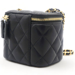 Lambskin Quilted Mini Pearl Crush Vanity Case with Chain Black