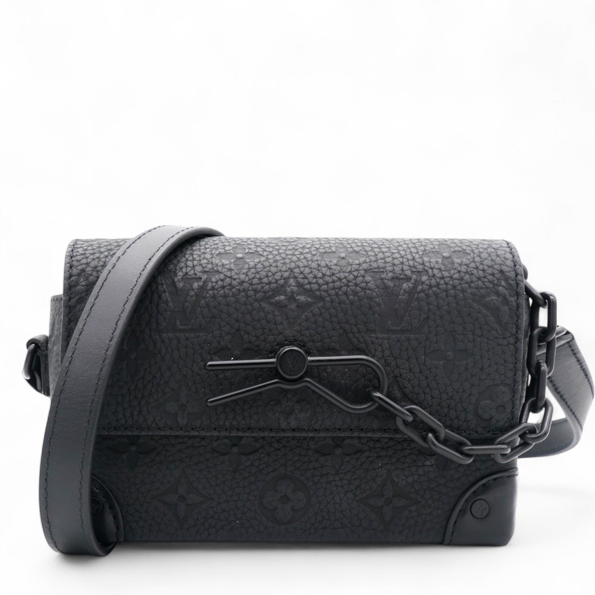Taurillon Monogram Steamer Wearable Wallet Black