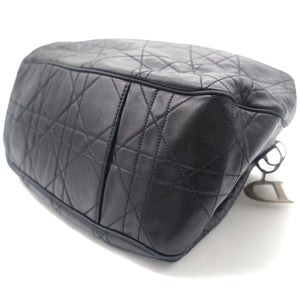 Lambskin Cannage Drawstring Bag Black