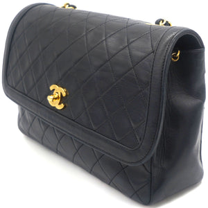 Vintage Lambskin Quilted Medium Single Flap Shoulder Bag Black