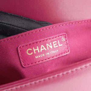 Fuschia Lambskin Chevron Quilted Old Medium Boy Flap