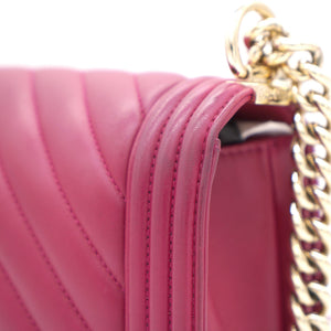 Fuschia Lambskin Chevron Quilted Old Medium Boy Flap