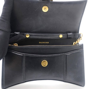 Hourglass leather WOC shoulder bag
